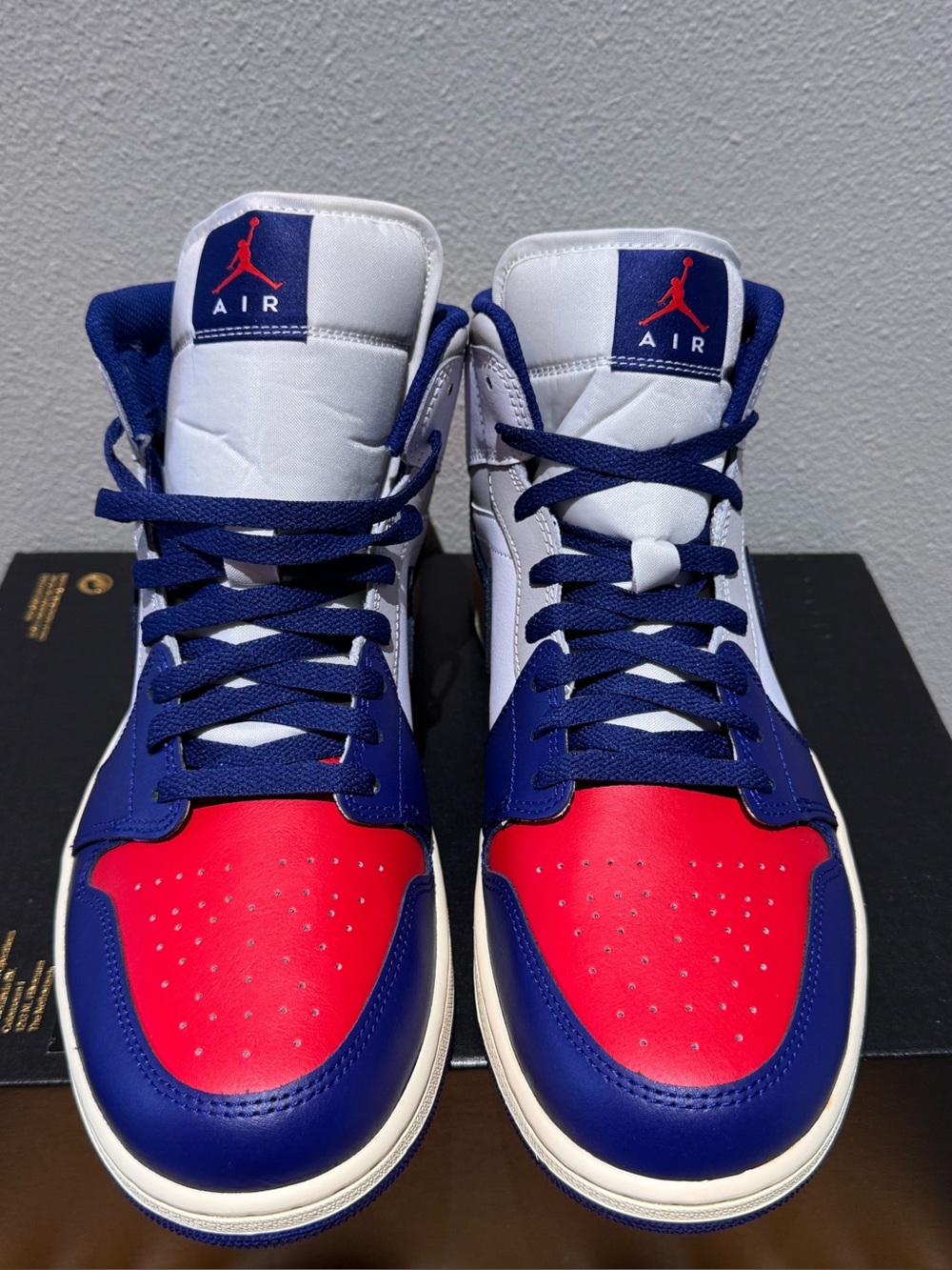 Air Jordan 1 Mid ‘Rare Air’ Size 12 Men’s - Picture 2 of 6